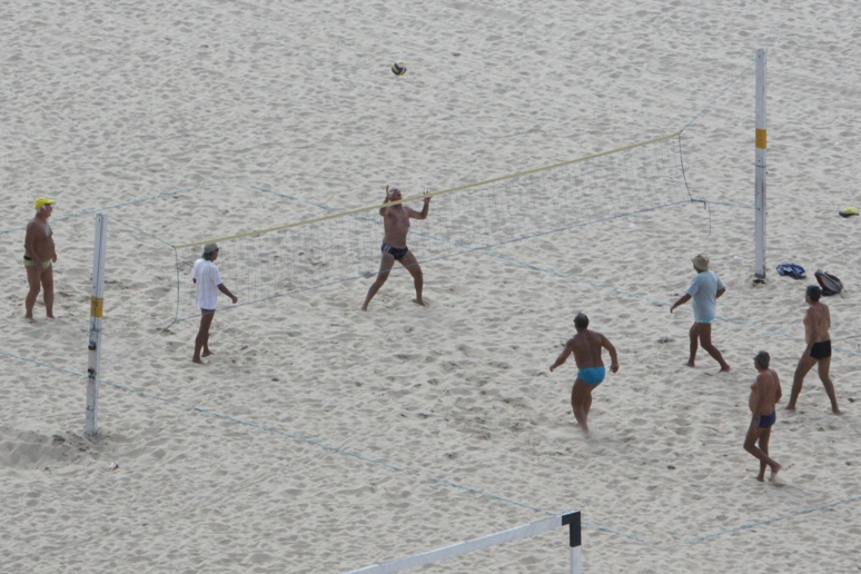 beach volleyball